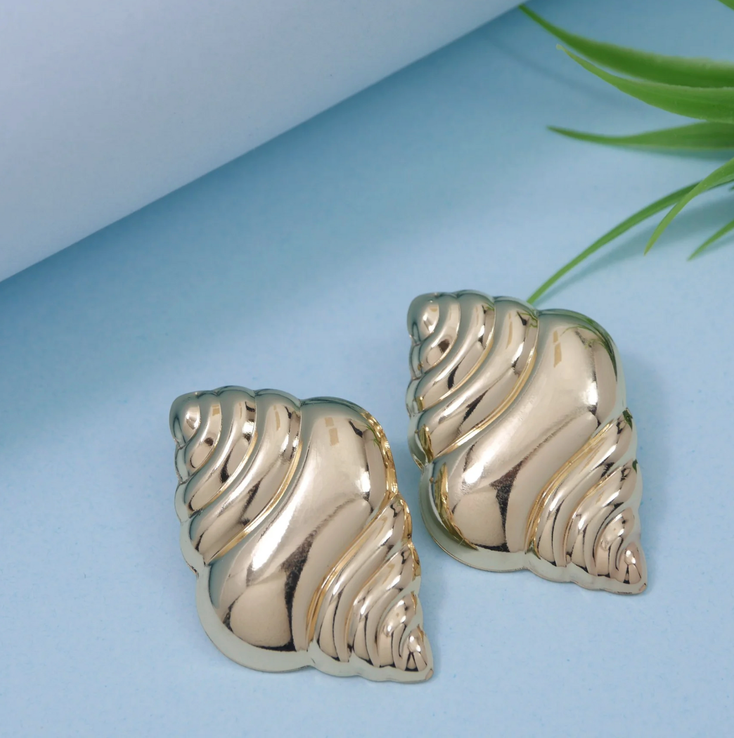 Chic Sculptural Swirl Studs