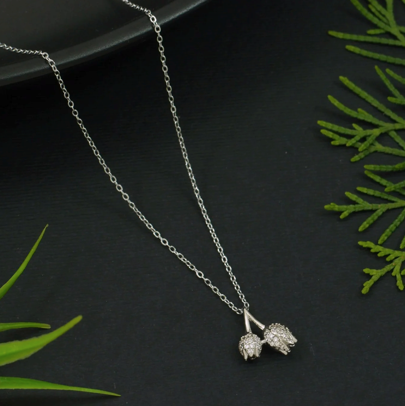 Sparkling Tulip Bud Necklace