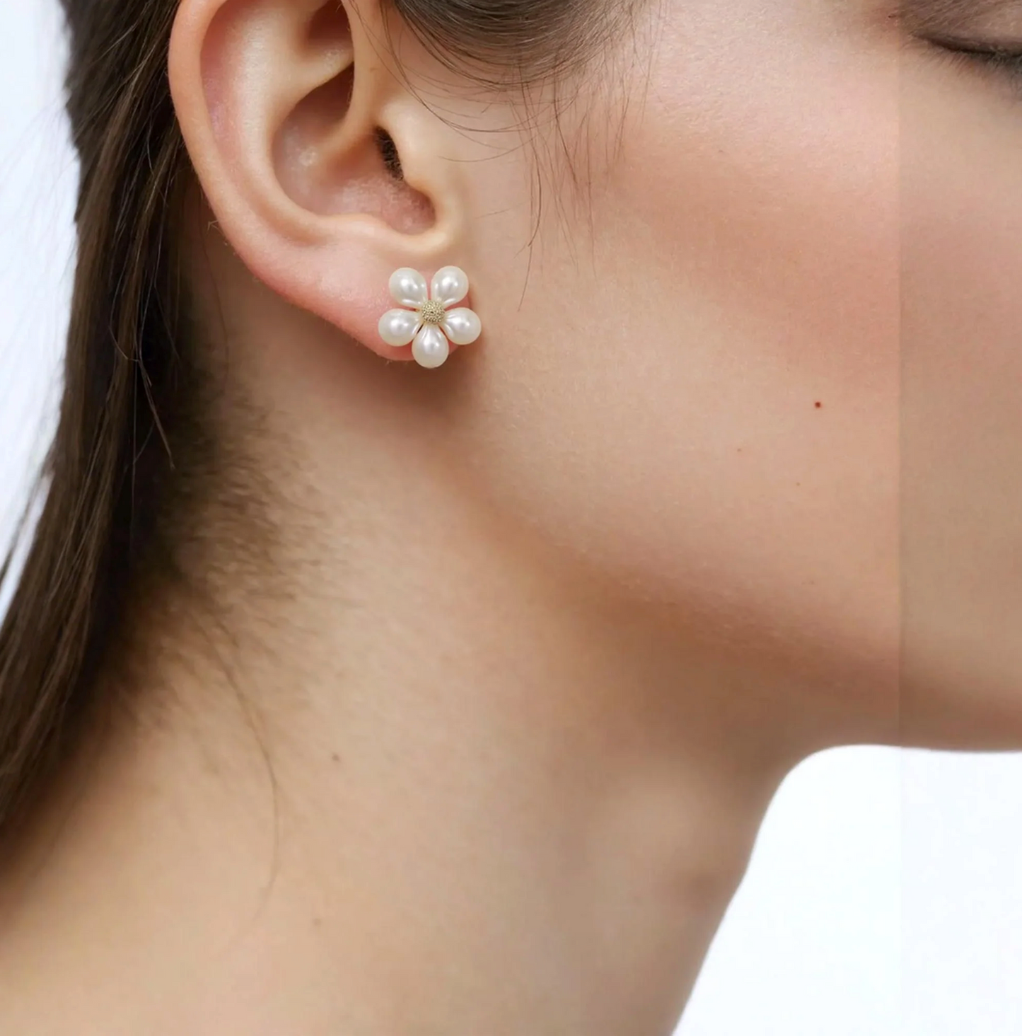 Classic Pearl Blossom Studs